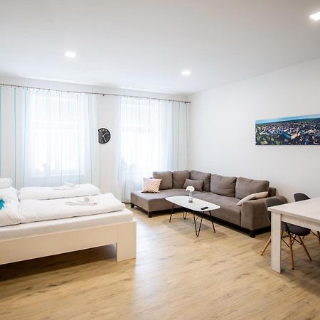 Apartmany Velke Namesti Kroměříž Exteriör bild