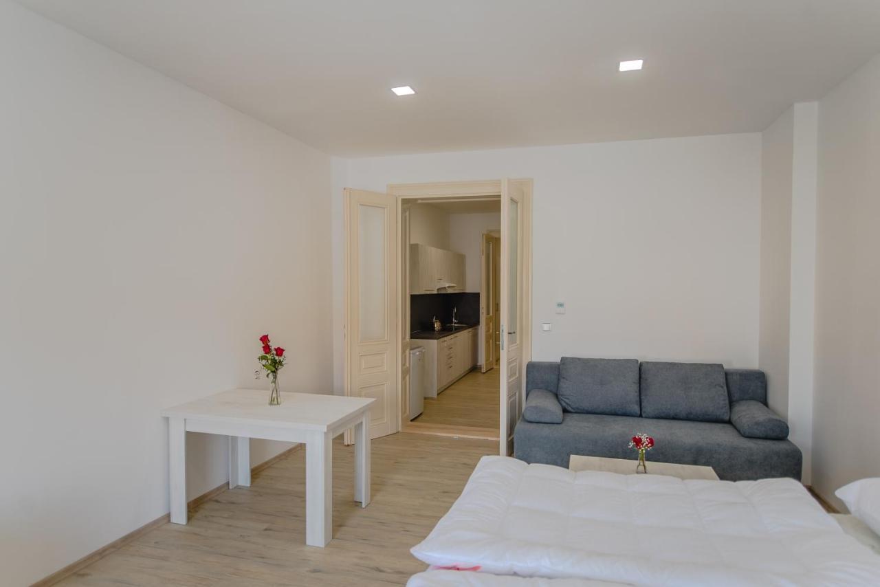 Apartmany Velke Namesti Kroměříž Exteriör bild